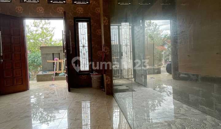 Dijual Rumah Semi Furnish Siap Huni Lokasi Strategis di Antapani Bandung