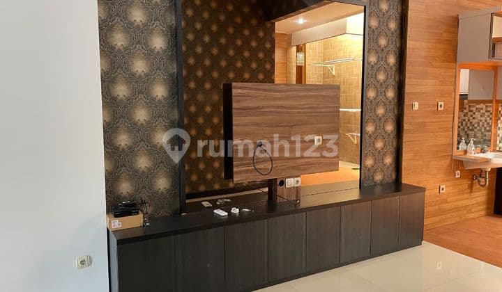 Dijual Rumah Semi Furnished Siap Huni Lokasi Strategis di Taman Kopo Indah 5Uster Sommerville Bandung