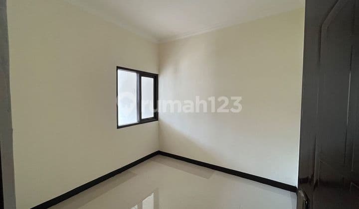 Disewakan Rumah Nyaman Siap Huni Lokasi Strategis di Taman Kopo Indah 1 Bandung