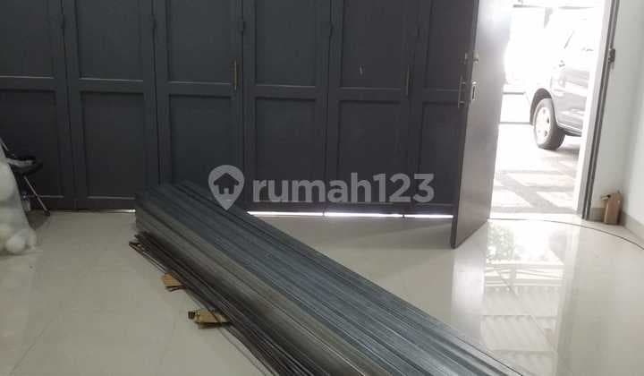Disewa Ruang Usaha Siap Pakai Nyaman Terawat Lokasi Strategis di Sayap Moh Ramdhan Bandung