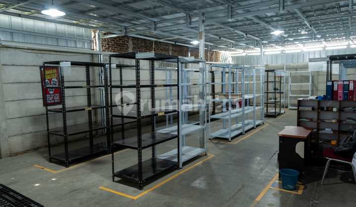 Dijual Gudang/Pabrik Bersih Siap Pakai Harga Masih bisa Nego Lokasi Super Strategis di Rancaekek, Bandung
