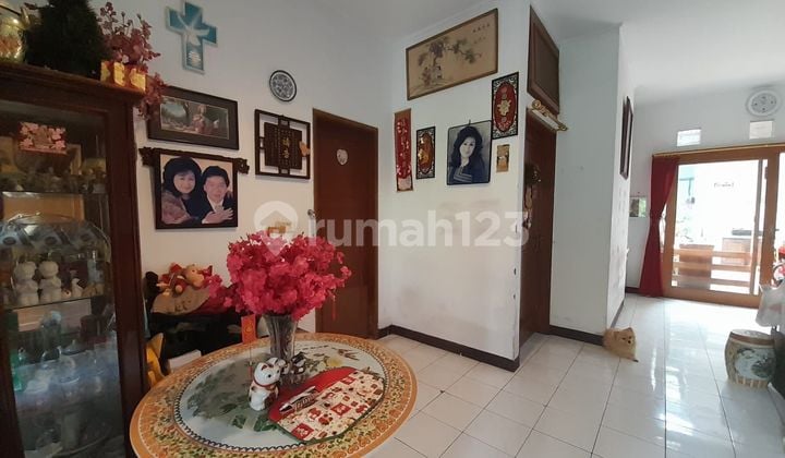 Dijual Hunian Sederhana, Nyaman dan Terawat Harga Masih bisa Nego Lokasi di Setra Duta, Bandung