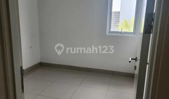 Disewakan Hunian Nyaman dan Terawat 2 Lantai Harga Masih bisa Nego Lokasi Strategis di Summarecon Amanda, Bandung