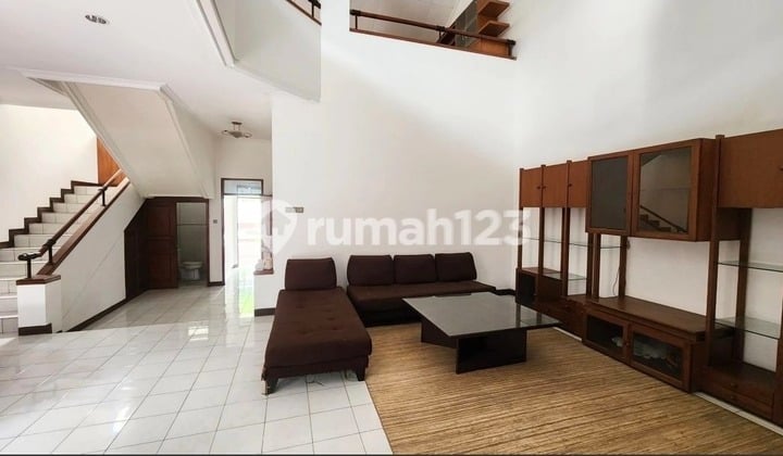 Disewakan Rumah Full Furnished Nyaman Siap Huni Minimalis Lokasi di Sukajadi Bandung