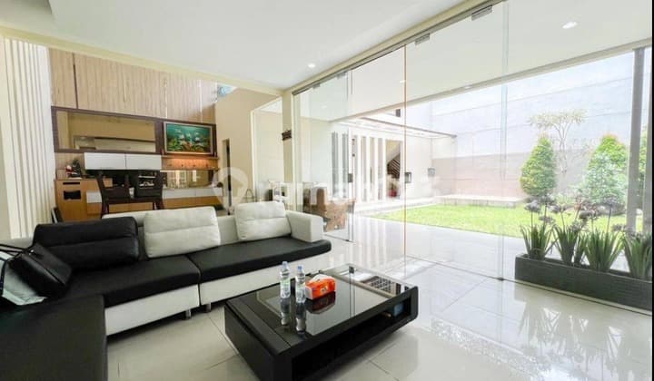 Dijual Rumah Mewah Siap Huni Modern Minimalis Lokasi di Taman Kopo Indah 3 Cluster Eksklusif Bandung