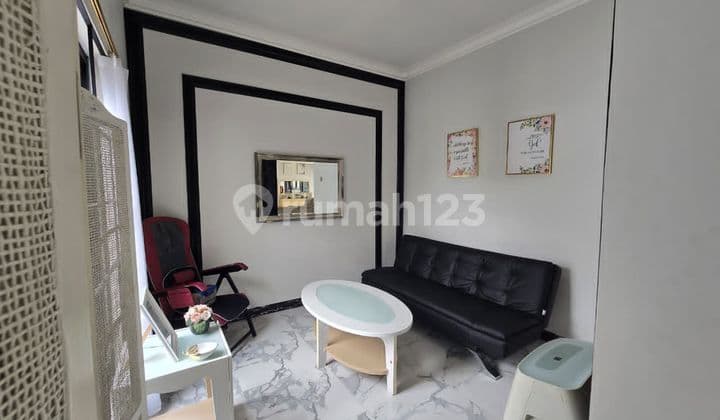 Dijual Rumah Mewah Modern Semi Furnished Lokasi di Komplek Exclusive Gegerkalong Bandung