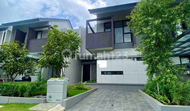 Disewakan Rumah Lux Full Furnished Siap Huni Minimalis Lokasi di Summarecon Bandung