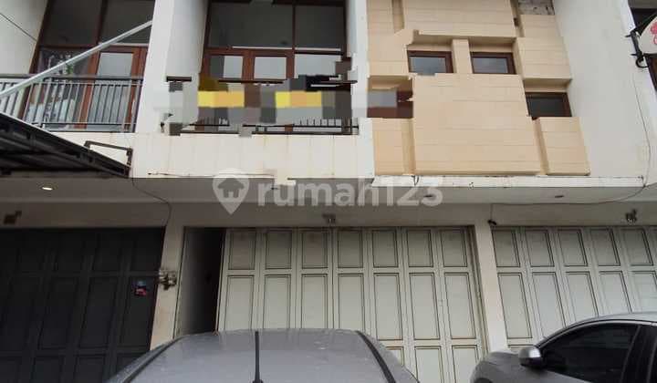 Dijual Ruko Nyaman dan Terawat Harga Masih bisa Nego Lokasi Strategis di Buah Batu, Bandung