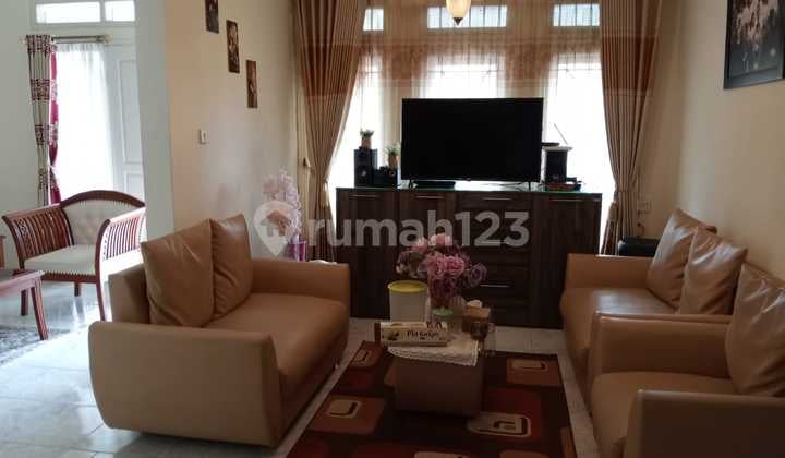 Disewakan Rumah 1,5 Lantai Nyaman Siap Huni Lokasi di Halimun Gatot Subroto Bandung