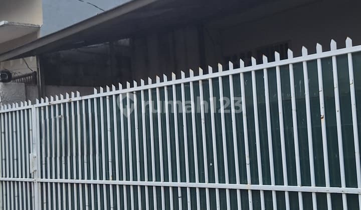 Rumah Cantik Minimalis Pinggir Jalan Bahari Raya