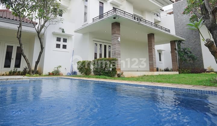 Rumah Mewah Pinggir Jalan Cipete