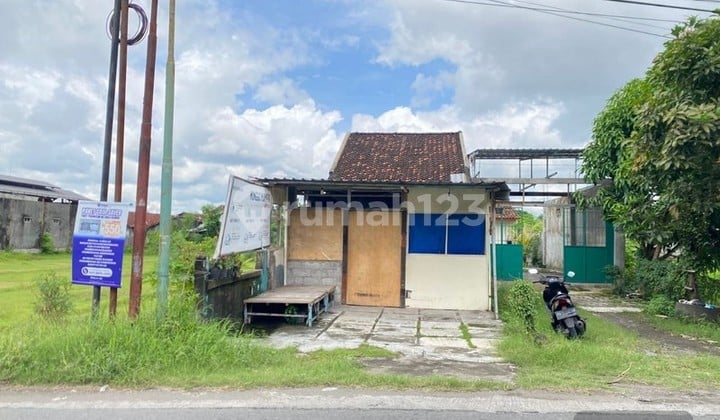 Strategic House in Tirtonirmolo, Kasihan, Bantul Affordable Price, Near City Center & Campus Area