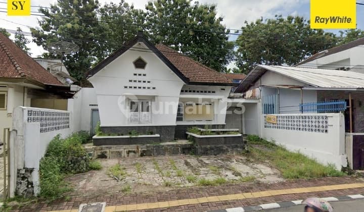 Rumah Gaya Kolonial Di Jl.pahlawan Magelang
