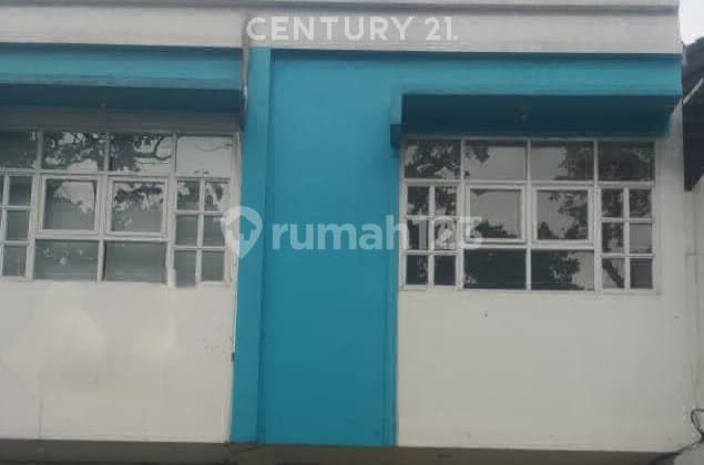 Dua Ruko Rendeng @3Lantai Siap Pakai di Area Burangrang Buahbatu