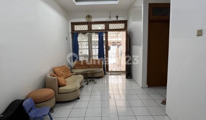 Rumah Sunter Luas 6X15 M2 Hadap Selatan Harga NJOP