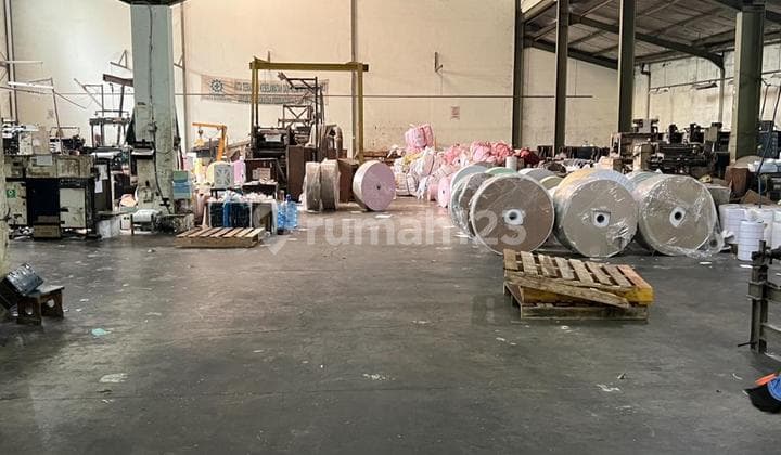 Gudang Besar Delta Silikon Kawasan Industri Delta Mas Cikarang