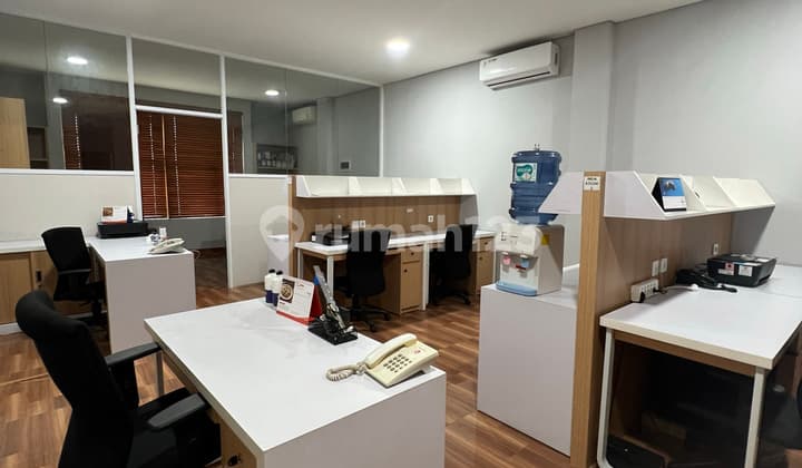 Ruko 5 lantai Royal Sunter hadap selatan uk 5x17 m2 bagus rapi cocok kantor sekali