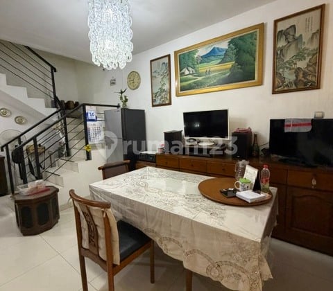Rumah Hadap Timur Uk6x15 Bangunan 1.5 LT