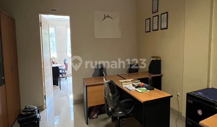 Ruko Rawa Bunga Jatinegara Luas Bangunan 4.5x15 M2, 4 Lantai, Hadap Timur Depan Stasiun Jatinegara