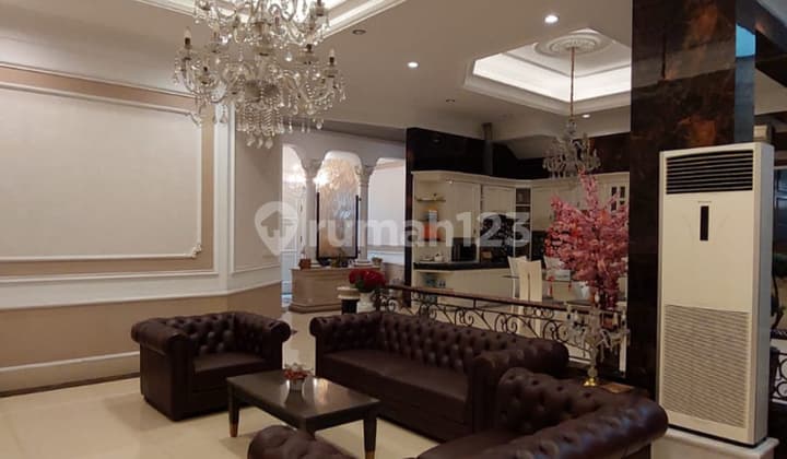 Rumah mewah 3 lantai Metro sunter uk 15x20 m2 hadap timur karaoke marmer