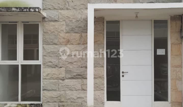 For Rent Golden East House Menganti