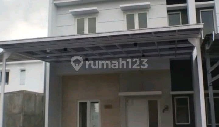 Disewakan Rumah Baru 2 Lantai