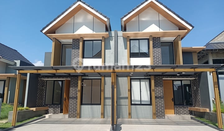 Rumah Mezzanine di Bogor, Tanah Hook Bebas Banjir