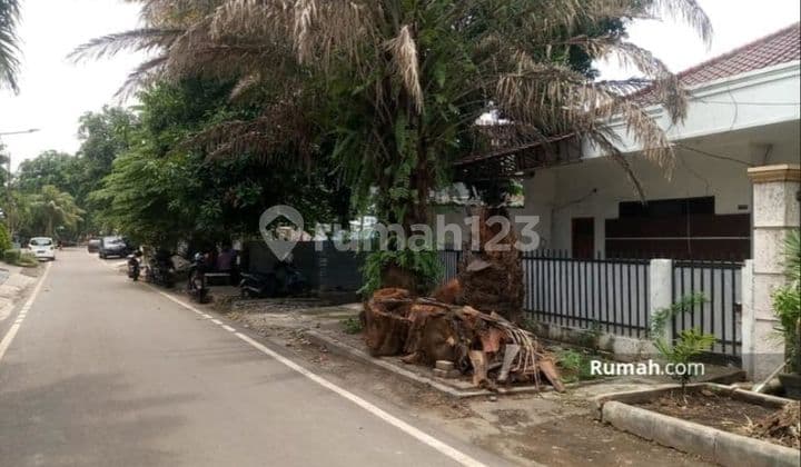 Rumah Hitung Tanah di Area Cempaka Putih Tengah,, Murah.. Hub 08131838xxxx