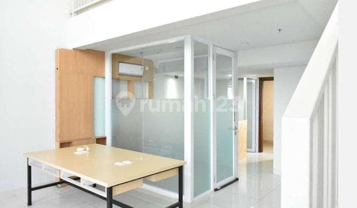 Di Jual Unit Apartemen Perkantoran Soho Pancoran Semi Furnished di Bawah Harga Pasar