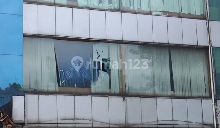 Dijual Ruko Gandeng di Area Pasar Minggu, Harga Menarik dan Masih bisa Nego Sampai Deal.