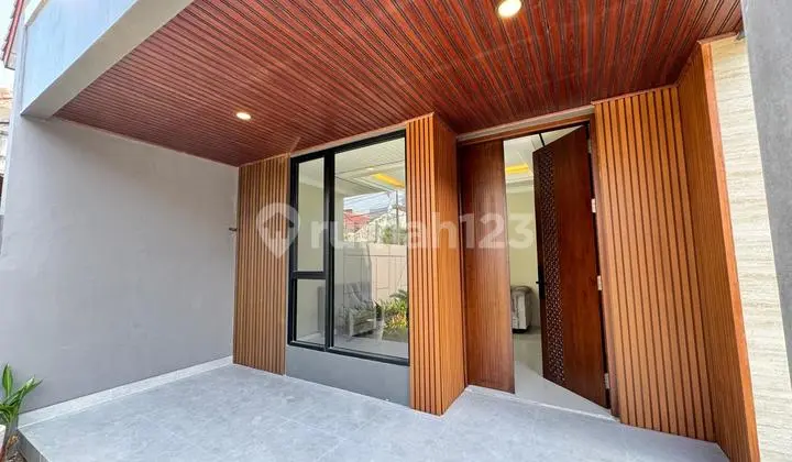 Dijual Rumah Siap Huni di Area Komplek Gudang Peluru, Jaksel.