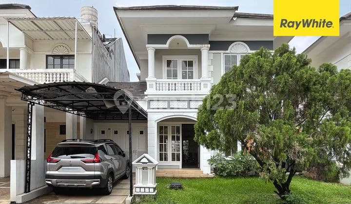 Rumah Halaman Luas di Kota Wisata, Cibubur