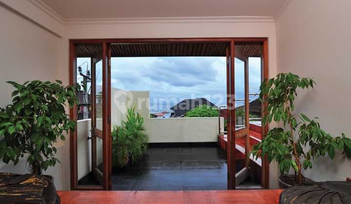 Di Sewakan Apartemen Nusa Dua Depan Pantai,Lease Hold Sampai 2058 ,Furinish