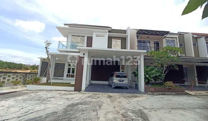 Rumah minimalis lantai 2 full interior di Hangtuah di Jalan hangtuah