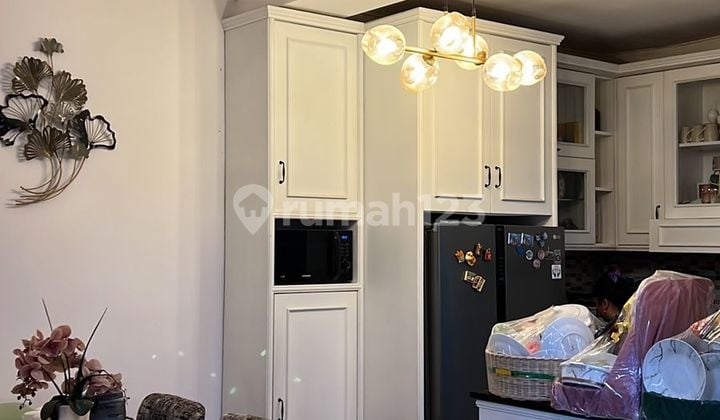 Rumah minimalis dengan perabot dekat SD Al Azhar