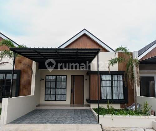 Rumah. Siap Huni Dekat Kampus Pcr
