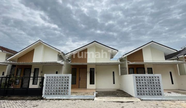 Rumah Cantik Dekat Rs Sansani