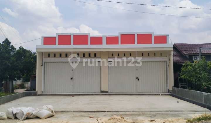 For Sale: 1-Unit Shop House in a Busy Area, Location Near Sentosa Swimming Pool
