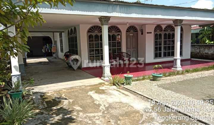 Rumah Tengah Kota Perkarangan Luas Dekat Rs Awal Bros Sudirman