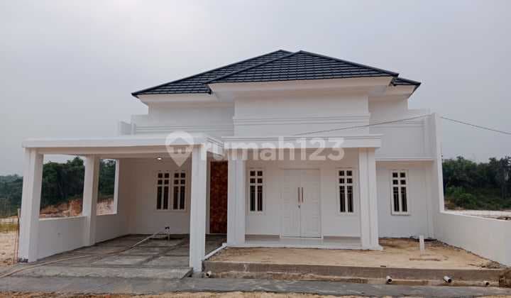 Hunian Cluster Mewah Dengan Desain Modern Klasik Di Rumbai