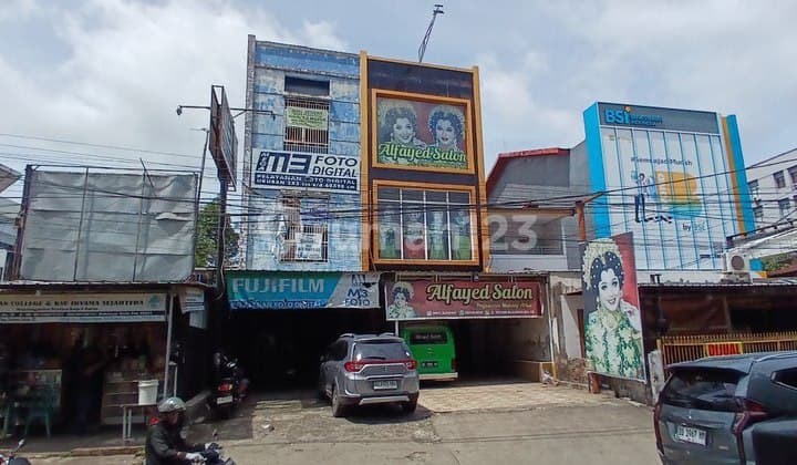 Dijual Ruko 3 Lantai di Jalan Sultan Alauddin