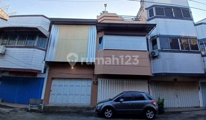 Disewakan ruko 1 lantai di Jalan Diponegoro Disewakan ruko 1 lantai di Jalan Diponegoro