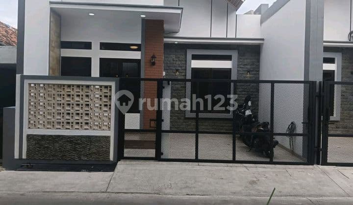 For Quick Sale Comfortable House in Pesona Indah Bekasi 3 Bedrooms