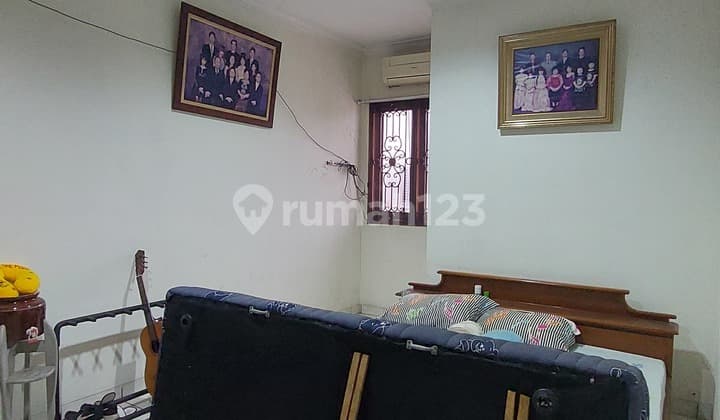 Rumah Full Tingkat Taman Alfa Indah Jakarta Barat Luas 144M Dimensi 8X18 Bangunan Mandiri Fasilitas Perumahan Lengkap & Dekat Pintu Toll Dalam Kota / Luar Kota