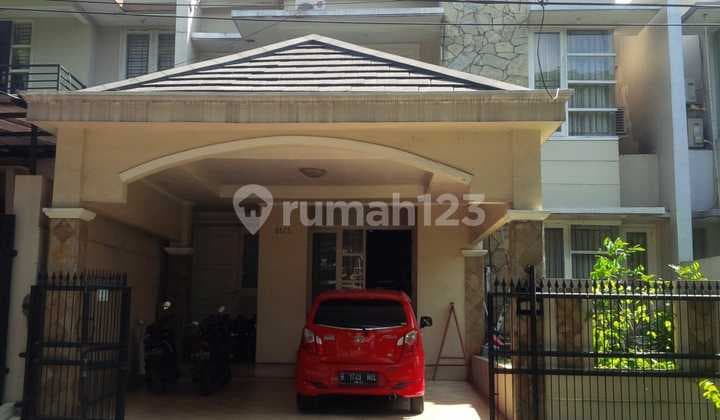 For Sale: Two-Story House in Villa Melati Mas, Serpong, South Tangerang