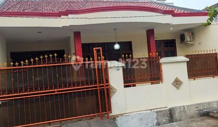 Dijual Rumah Tingkat Jl. Anggrek Ciledug Tangerang