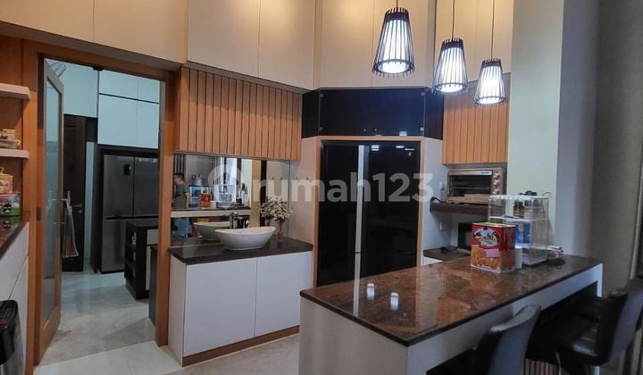 Rumah Mewah Karawaci Tangerang Hoek 2 Lantai Jln Permata Ayu