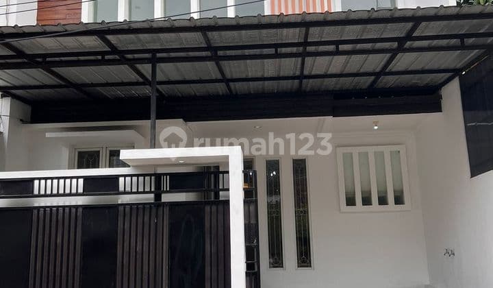 Rumah Minimalis Tingkat Puri Indah Murah Siap Huni