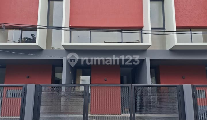 Rumah Minimalis Baru 3 Lantai Town House Alfa Just Finished Siap Huni bisa Cash / KPR
