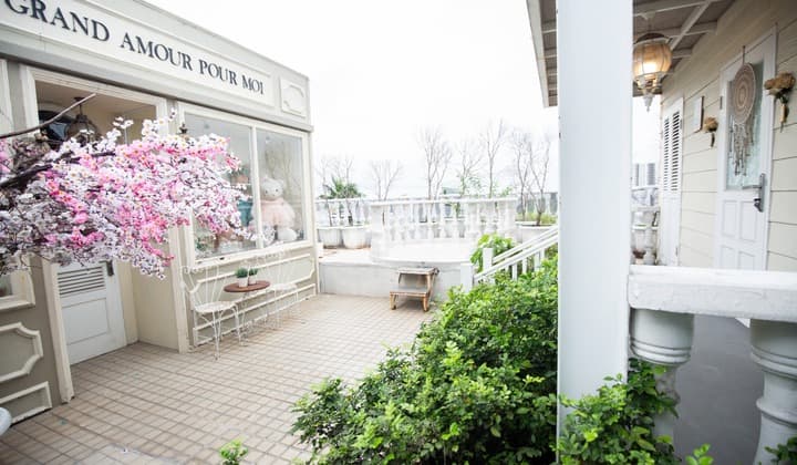 Citra 2 Extension Strategic House Suitable for Business and Residence